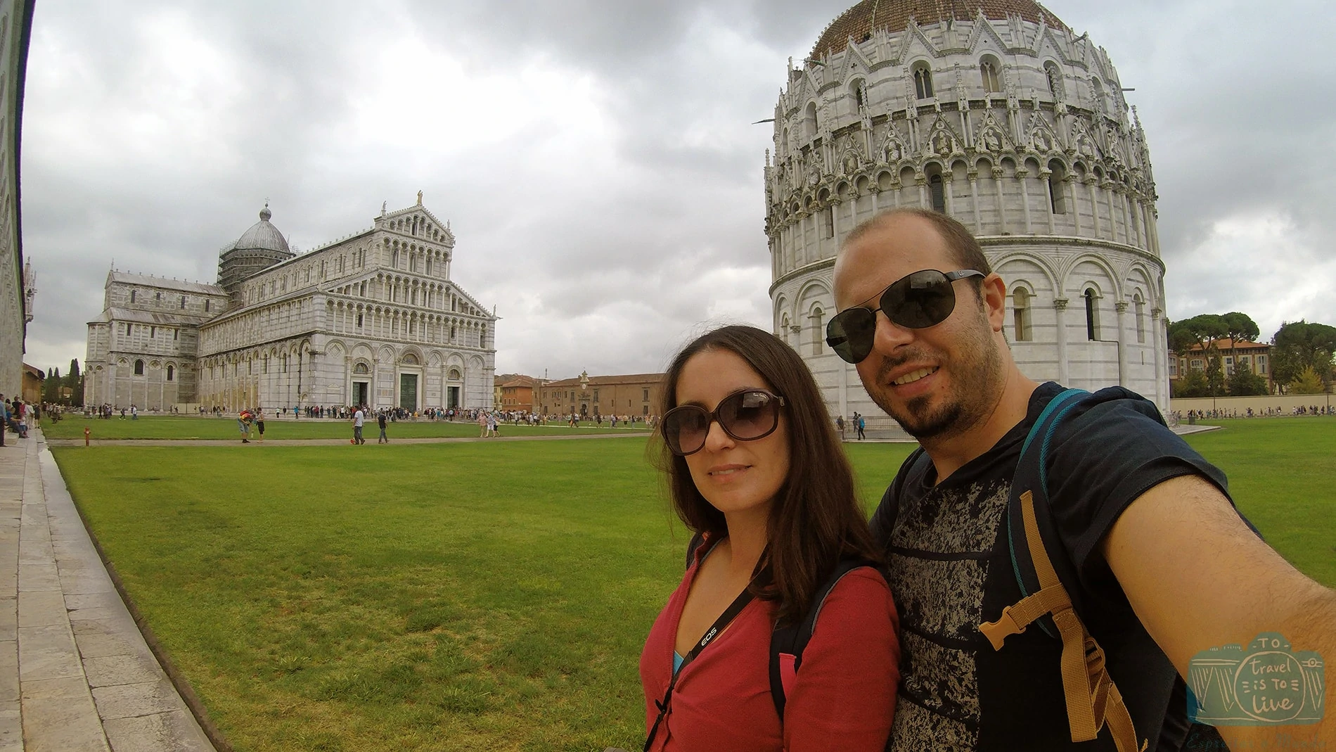 Selfie na Praça da Catedral de Pisa