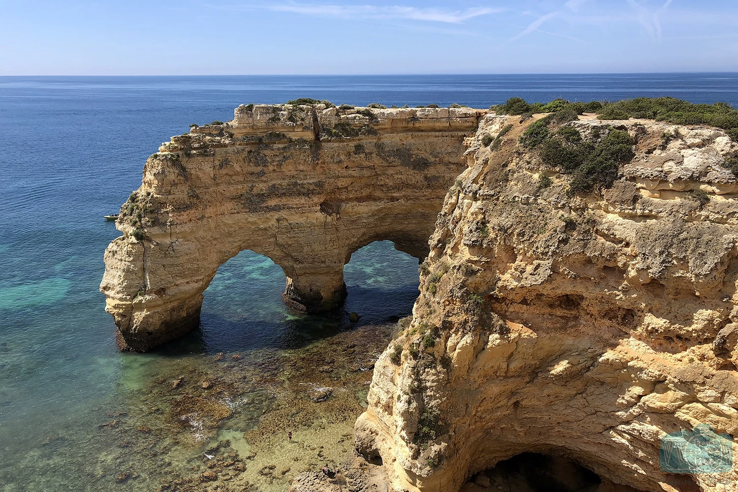 Forma rochosa no Trilho dos Sete Vales Suspensos no Algarve