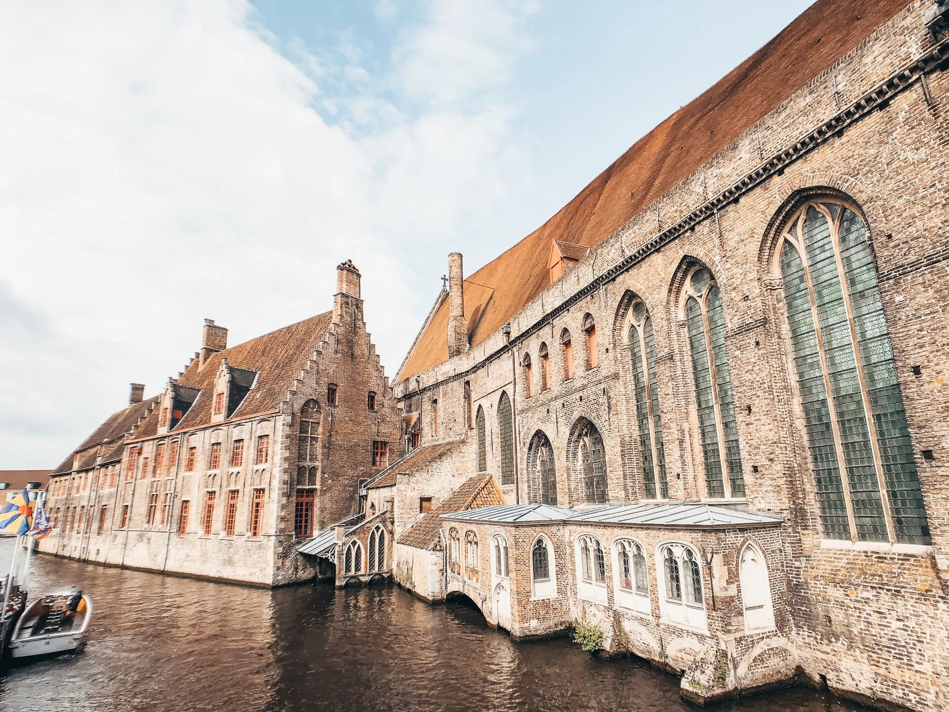 A cidade de Bruges é um destino medieval de eleição
