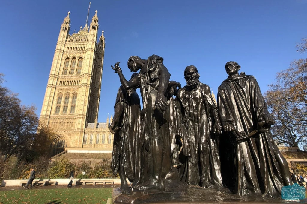 Estátua nos jardins do Palácio de Westminster