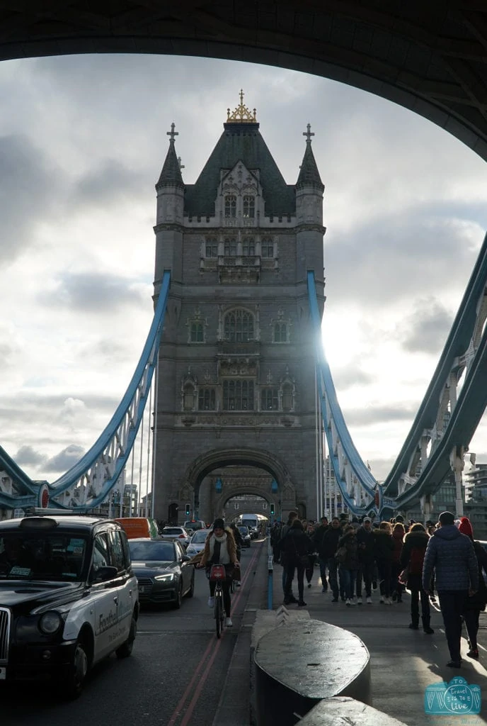 Tower Bridge em Londres
