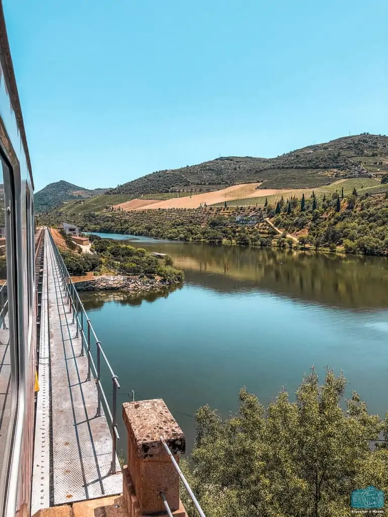 viajar de comboio na Linha do Douro